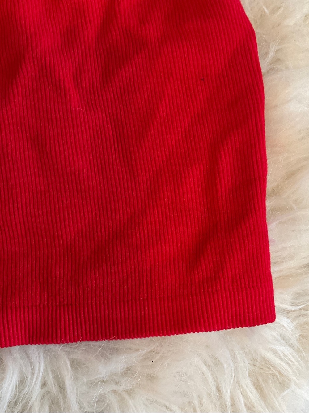 Red Ribbed Spaghetti-Strap Crop Cami - Picture 2 of 4